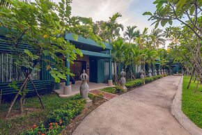 La Renaissance Boutique