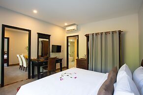 La Renaissance Boutique