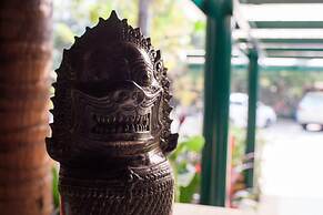 La Renaissance Boutique