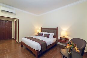 La Renaissance Boutique