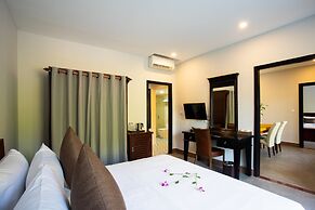 La Renaissance Boutique