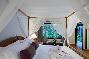 La Renaissance Boutique