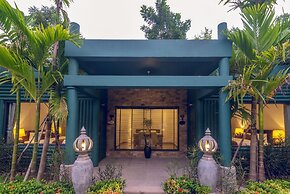 La Renaissance Boutique