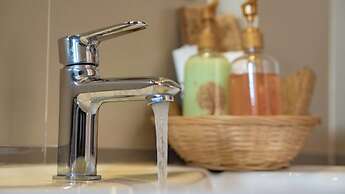 Hive 68 - Hotel and Resorts Negombo