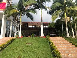 Finca Hotel Andaquies