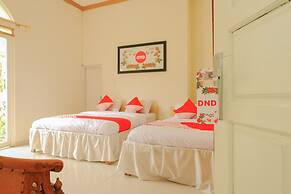 OYO Life 414 Loji Rejo Guest House