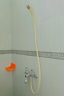 OYO Life 414 Loji Rejo Guest House