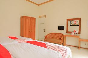 OYO Life 414 Loji Rejo Guest House