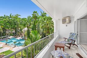 Poolside Apt In Alamanda Beachfront Resort 55