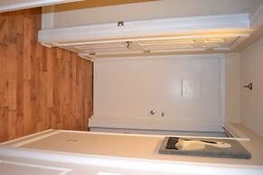 City View 411 3BD Condo with Fireplace by RedAwning