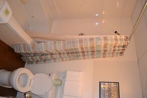 Attractive 504 2BD Condo with Private Balcony and Jacuzzi Tub by RedAw