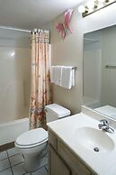 110 3BD Family Condo with Jacuzzi Tub by RedAwning