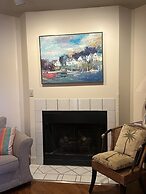 110 3BD Family Condo with Jacuzzi Tub by RedAwning