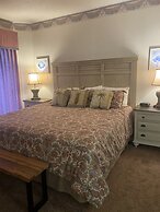 110 3BD Family Condo with Jacuzzi Tub by RedAwning