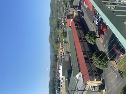 Smoky Mountains 711 3BD Condo with All Round Private Balcony by RedAwn