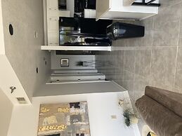 Smoky Mountains 711 3BD Condo with All Round Private Balcony by RedAwn