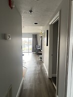 City View 611 3BD Condo with Jacuzzi Tub and Fireplace by RedAwning