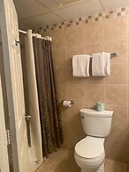 Smoky Mountains 304 2BD Condo with Private Balcony and Fireplace by Re