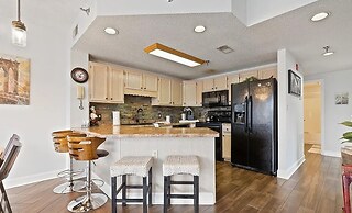 Smoky Mountains 610 3BD Condo with Fireplace and Jacuzzi Tub by RedAwn