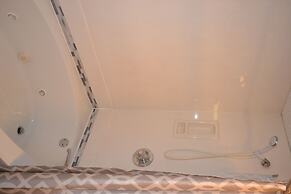 Little Pigeon River 401 2BD Condo with Jacuzzi Tub by RedAwning