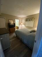 Little Pigeon River 401 2BD Condo with Jacuzzi Tub by RedAwning