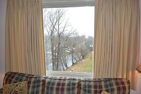 Little Pigeon River 508 2BD Condo with Fireplace and Jacuzzi Tub by Re