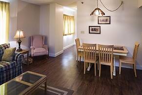 Little Pigeon River 508 2BD Condo with Fireplace and Jacuzzi Tub by Re