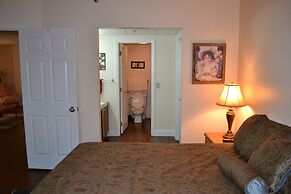 Little Pigeon River 508 2BD Condo with Fireplace and Jacuzzi Tub by Re