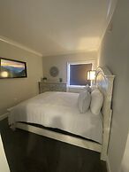 111 3bd 3 Bedroom Condo by RedAwning