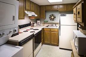 Little Pigeon River 602 2BD Condo with Private Balcony by RedAwning