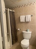 Smoky Mountains 101 2BD Condo with Fireplace and Private Balcony by Re