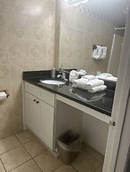 Smoky Mountains 101 2BD Condo with Fireplace and Private Balcony by Re