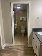 Smoky Mountains 101 2BD Condo with Fireplace and Private Balcony by Re