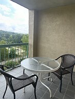 609 1bd 1 Bedroom Condo by RedAwning