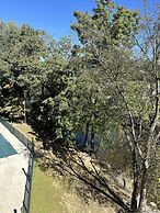 409 1bd 1 Bedroom Condo by RedAwning