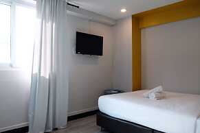 Sleep With Me Bangkok - BTS Phra Khanong