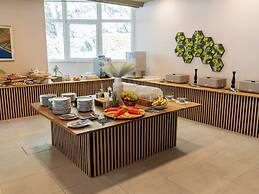 Zlatni rat Beach Resort