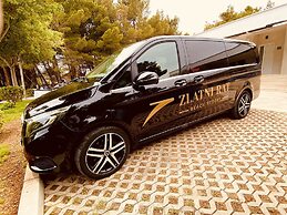 Zlatni rat Beach Resort