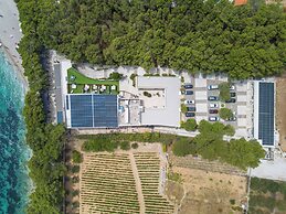 Zlatni rat Beach Resort