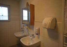 AB Apartments Messezimmer Möhringen - Hostel