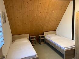AB Apartment Objekt 122 - Hostel