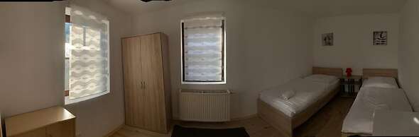 AB Apartment Objekt 122 - Hostel