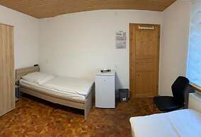 AB Apartment Objekt 122 - Hostel