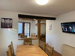 AB Apartment Objekt 122 - Hostel