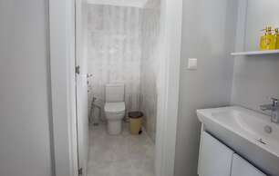 Royal Comfort Suites