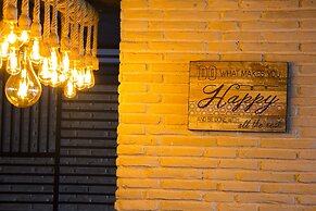 Royal Comfort Suites