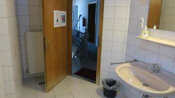 SnowBunnys BackPackers Hostel