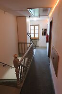 SnowBunnys BackPackers Hostel