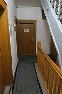 SnowBunnys BackPackers Hostel