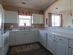 Ironwood #931 2 Bedroom Condo by RedAwning